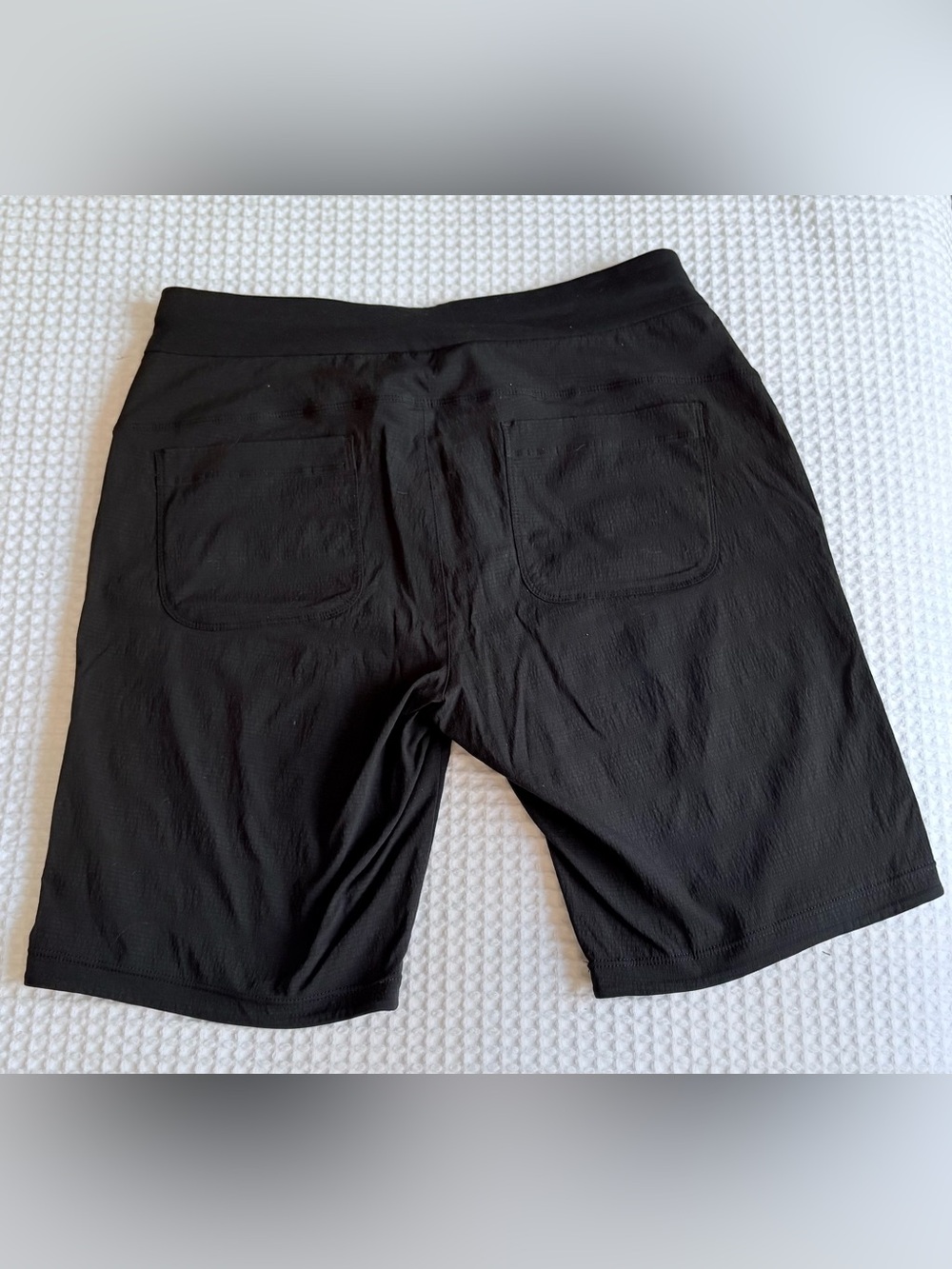 Athleta shorts, Wms size 10 - Picture 2 of 9
